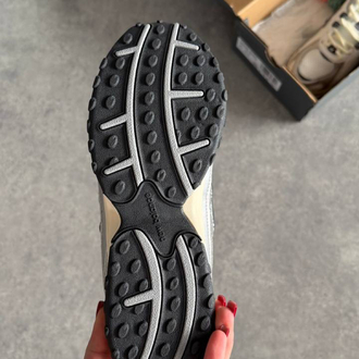 New Balance 204L Silver Metallic