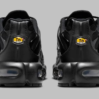 Nike Air Max Plus “ Triple Black ” 