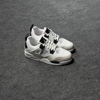 NİKE AIR JORDAN 4 RETRO MILITARY BLACK