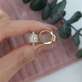 14K Renkte Xuping Elmas Montürlü Minimal Halka Küpe 