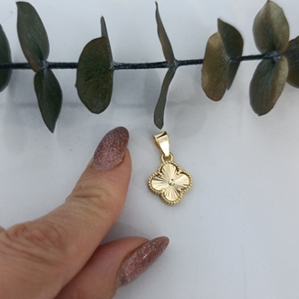 14K Renkte Xuping Pırıltılı Yonca Kolye Ucu