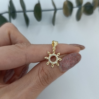 14K Renkte Xuping Minimal Güneş Kolye Ucu