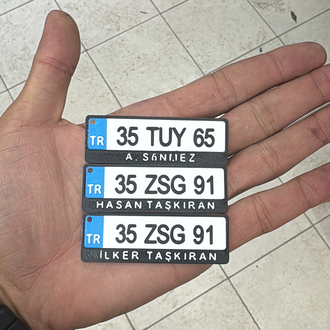 Kişiye özel plaka anahtarlık
