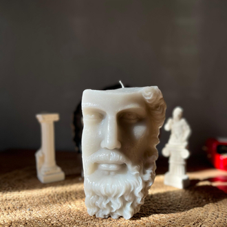 Zeus Mum