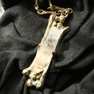 QUARTZ TISLIM (BONE SERİSİ)
