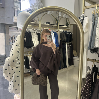 Kahve Fularlı Takım