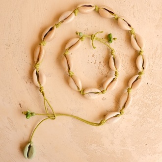 Cowrie Choker Set