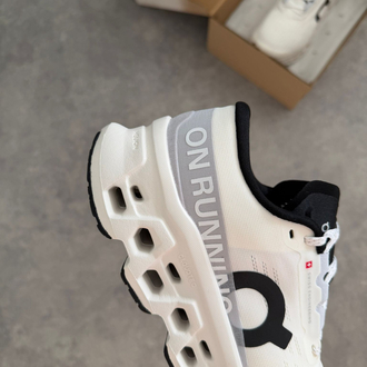 On Cloudmonster 3 “White” 