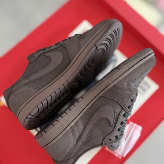Air Jordan 1 Retro Low OG SP x Travis Scott 'Velvet Brown'