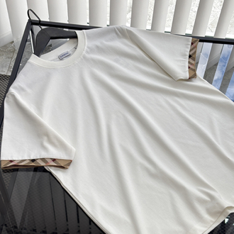 BURBERRY Premium Tshirt
