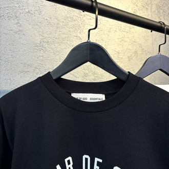 ESSENTIALS Premium Tshirt