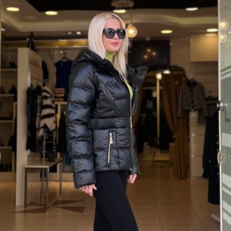 Cepleri Ve Önü Fermuarlı Şişme Kaban Siyah