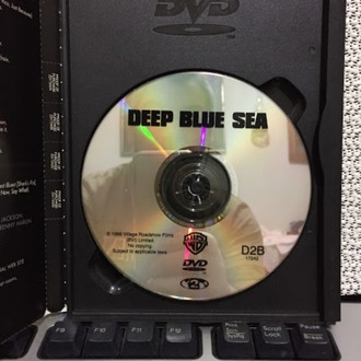 DEEP BLUE SEA / MAVİ KORKU / SNAPCASE / 1999