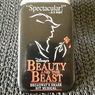 BEAUTY AND THE BEAST DİKDÖRTGEN FORMATINDA NADİR ROZET.