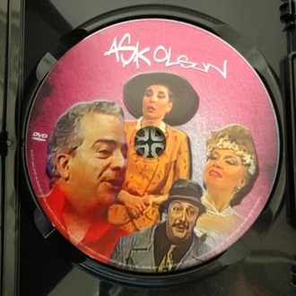 DEVEKUŞU KABARE - ZEKİ ALASYA - METİN AKPINAR. 3 DVD.