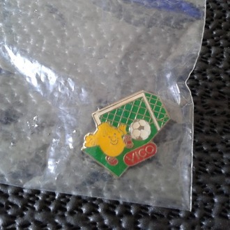VICO FUTBOLCU PIN ROZET. NADİR,VINTAGE.