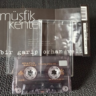 MÜŞFİK KENTER - BİR GARİP ORHAN VELİ. KASET..