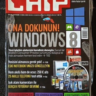 PC NET ve CHIP DERGİLERİ, ÜÇ ADET TEKNOLOJİ KİTABI.KOLEKSİYONLUK.