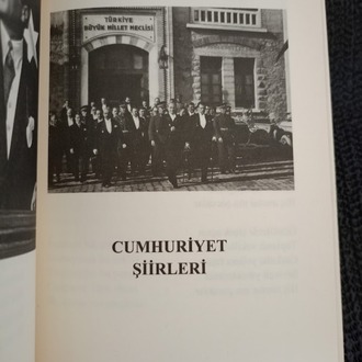 ATATÜRK-CUMHURİYET ŞİİRLERİ VE ANILAR ( İMZALI )