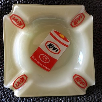 KİVİ REKLAMLI CAM KÜLLÜK. 70 - 80 NADİR KUSURSUZ.