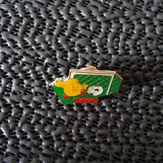 VICO FUTBOLCU PIN ROZET. NADİR,VINTAGE.