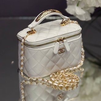 Chanel kol çantası 