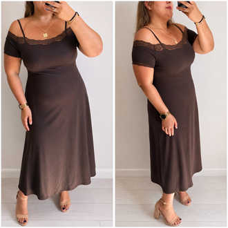 Dantel Detay Midi Model Elbise