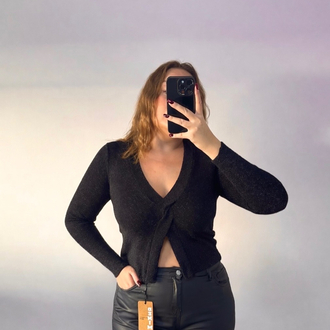 Simli Yırtmaç Detaylı Triko Bluz