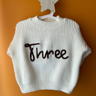 Three İşlemeli Kazak