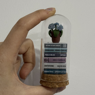 Seçtiğiniz kitaplarla Mini tüp dekor