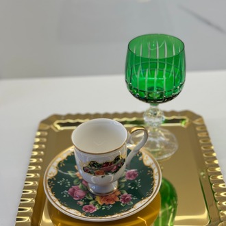 Gold Kıvrımlı Kare Tepsi