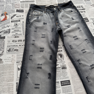 Taşlamalı Yırtık Detaylı Kot Pantolon