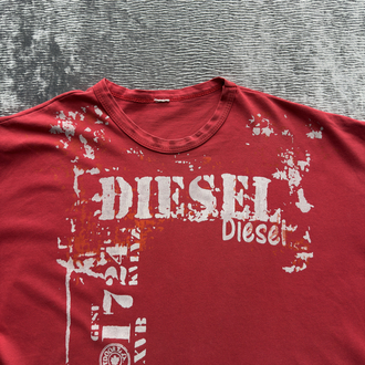 Diesel Kırmızı Baskı Detaylı Tişört