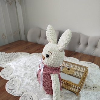 Sevimli Pembe Elbiseli Şirin Amigurumi Tavşan  