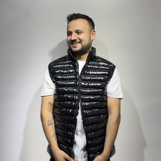CALVİN KLEİN PARLAK YELEK RENK SİYAH