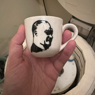 Kemal Atatürk imzalı ve suretli fincan