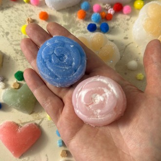 Büyük Boy Sarı Pofuduk Squishy