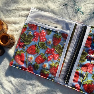YENİ - Çilekli Düğmeli Organizer - SINIRLI STOK