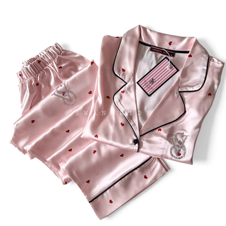 VS Pudra Kırmızı Kalpli Saten Uzun Kollu Pijama Seti