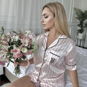VS Pudra Çizgili Saten Şortlu Pijama Takımı