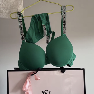 VS KAMPANYA Very Sexy Shine Destekli Sütyen Takım