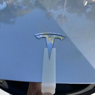 TESLA TÜM MODELLERE UYUMLU LOGO HİZALAMA APARATI