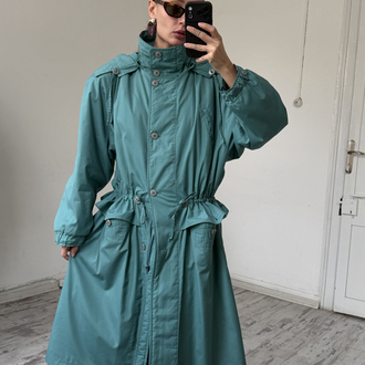 Alman Yaka ve Kapüşon Detaylı Tasarım Ürünü Maxi Trenchcoat