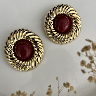 Gold detay bordo taşlı küpe 