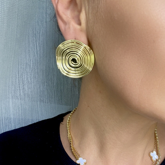 Gold spiral yuvarlak küpe 