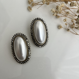 Oval inci küpe 