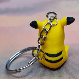 Anahtarlık Pikachu'nun 4cm'lik figürü