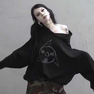 PLAYER HOODIE