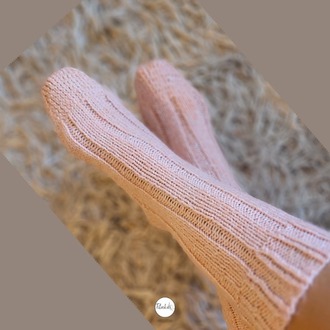 Pembe Renk Örgü Çorap