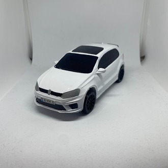 VOLKSWAGEN POLO 2015